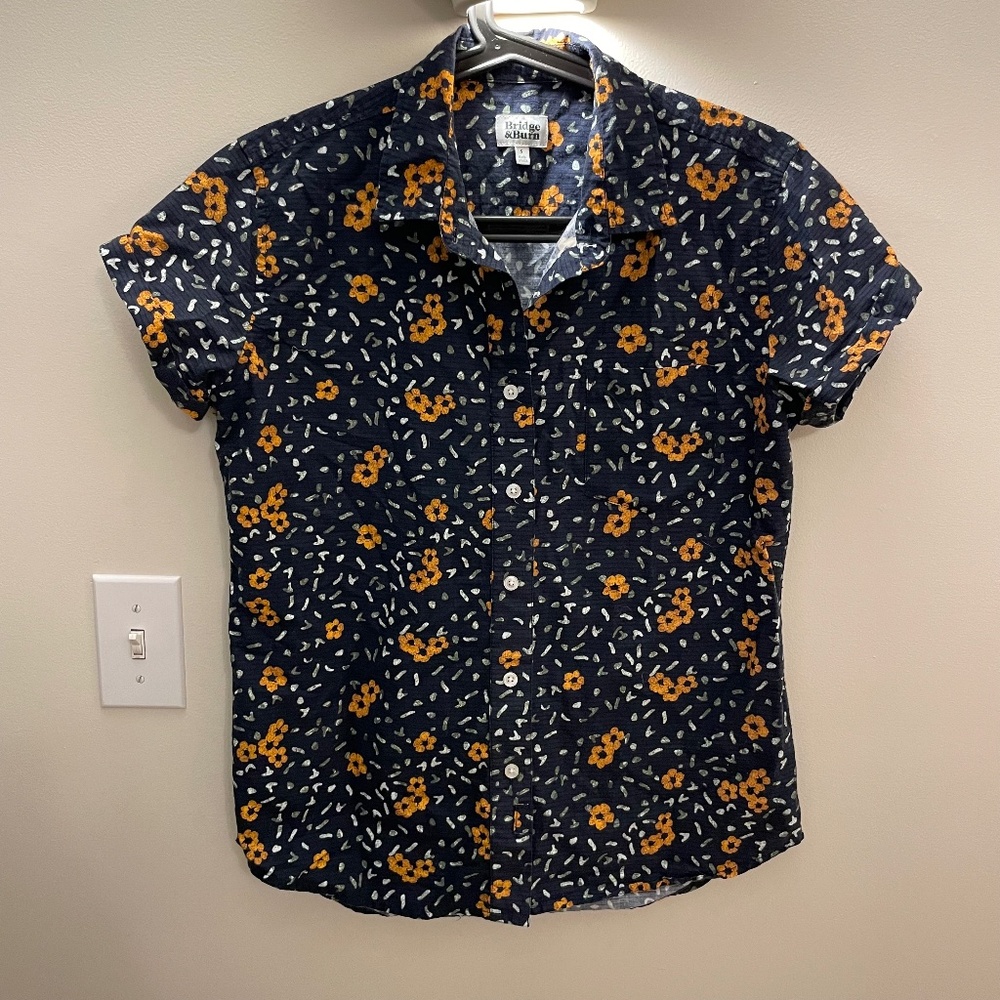 Bridge & Burn Bea Hibiscus Shirt